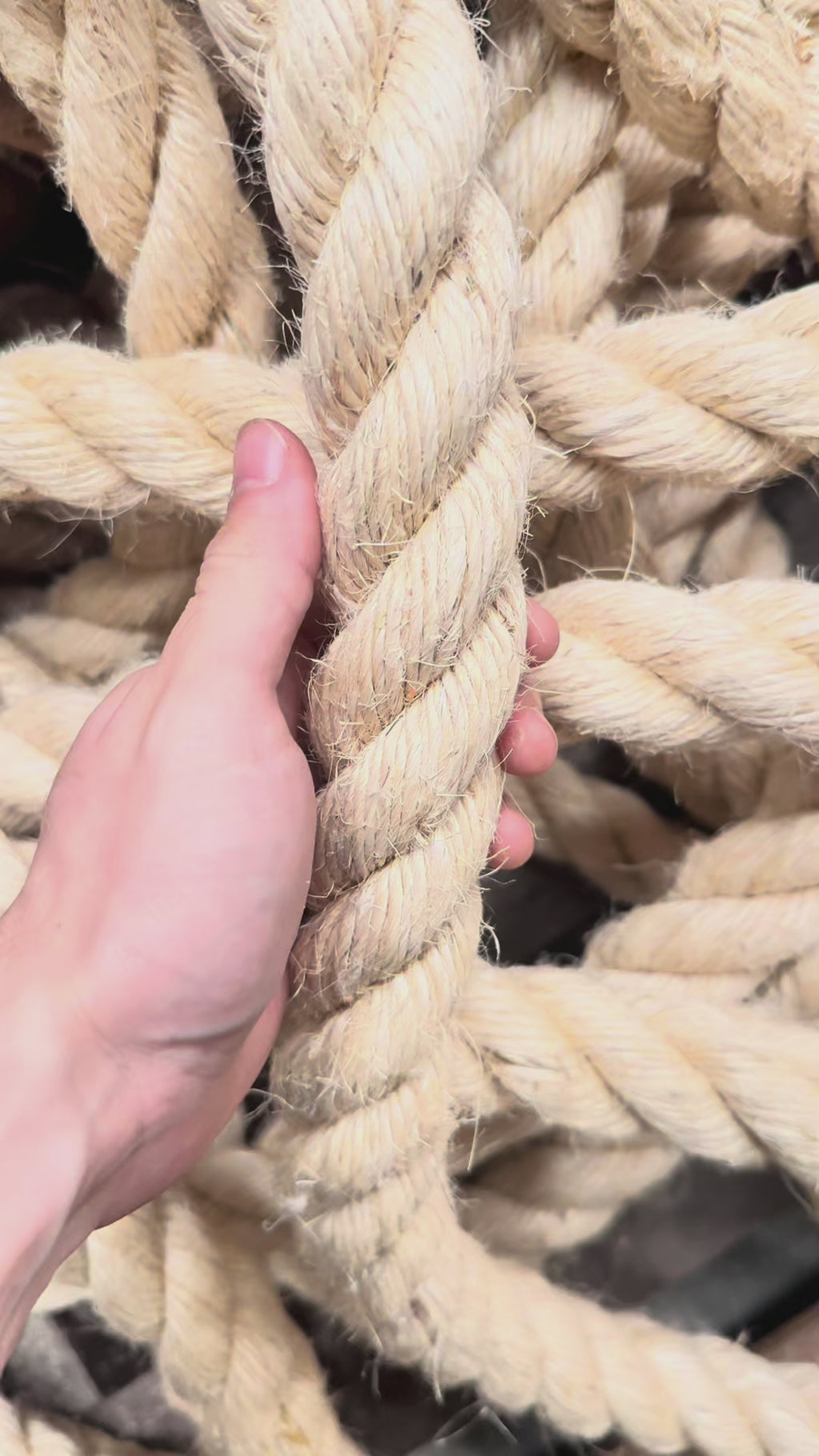 Roll of Henequen / Ixtle / Sisal Rope – Natural Twine 38 mm (1.5") – 100 kg 